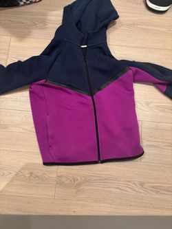 Nike Tech