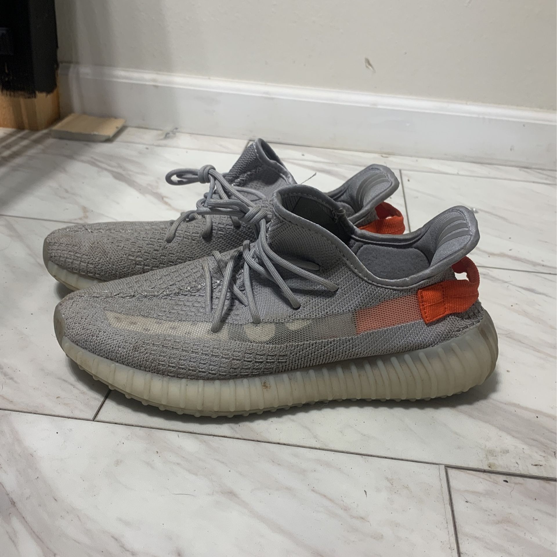 Yeezy 350 Tail Lights