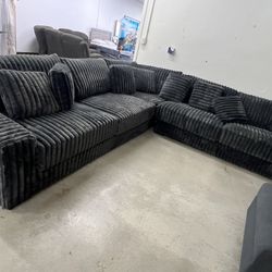🛋️NEW!! L shape W/Throw pillows  🚛DELIVERY Avail BARGAIN  Sectional STILL IN BOX 📦 