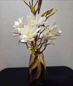 *** REDUCED *** Black/Gold Ceramic Vase w Faux White Magnolia Stems @ Lasting Creations
