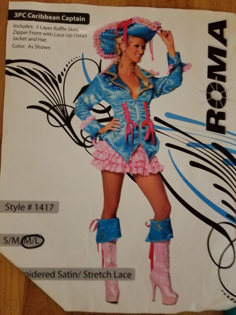 Woman sexy pirates Halloween costume w/extra stuff