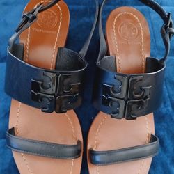 Tory Burch Leather Shoes , Size 7M.