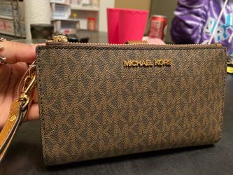 Micheal kors wallet