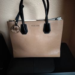 Mk Purse Excellent Condition Used 