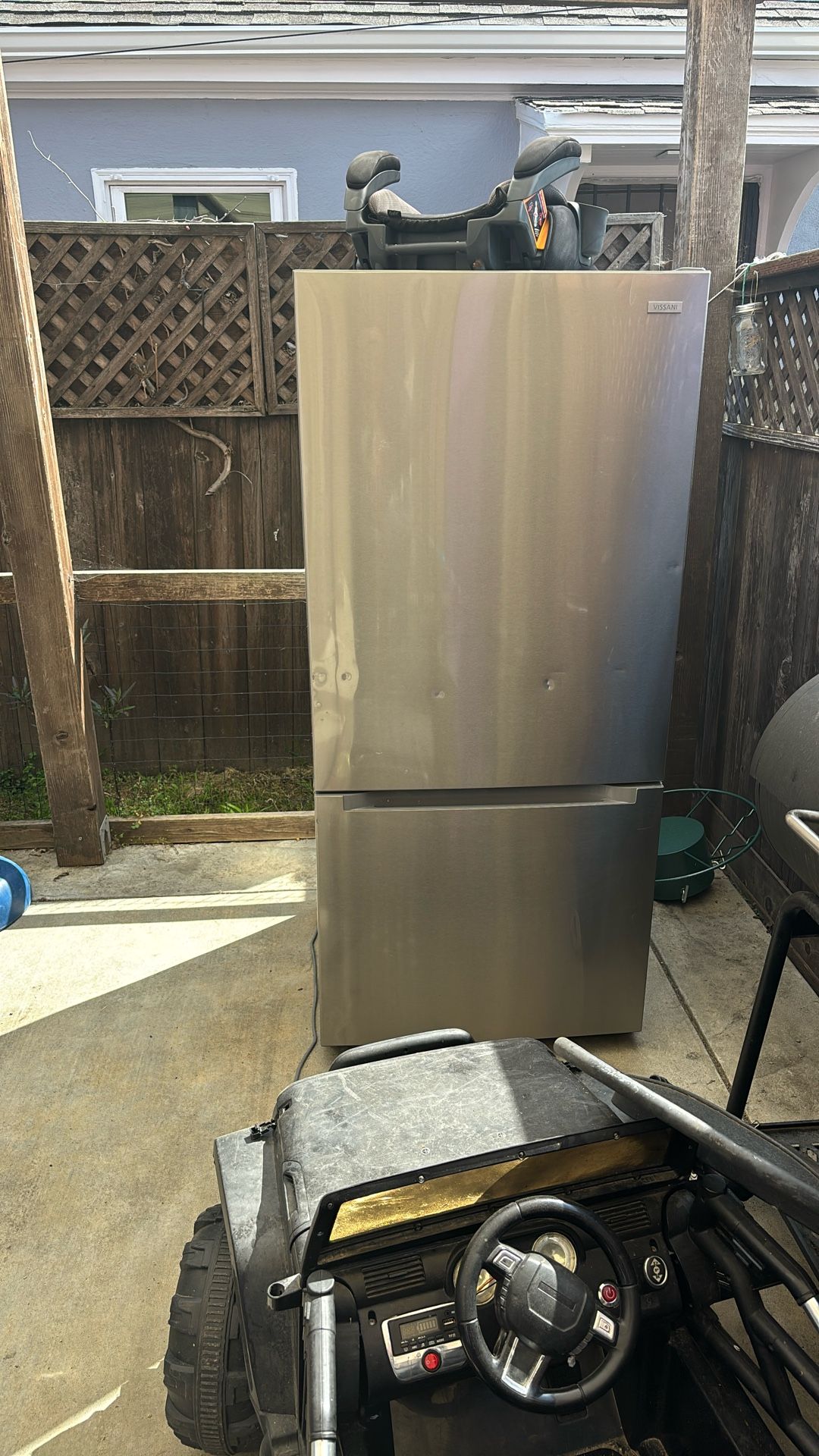 Refrigerator
