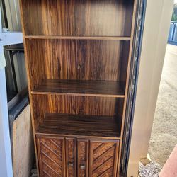 Bookshelf wooden