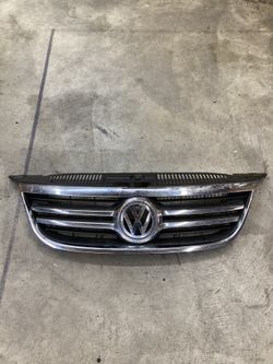 2011 Tiguan Front Grille 