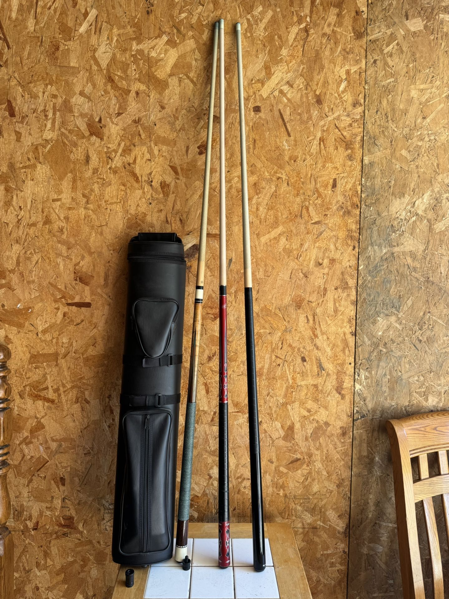 Orchid USA pool cue w/ carry case