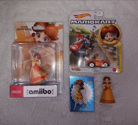 Nintendo Super mario princess daisy amiibo hotwheels figure card lot