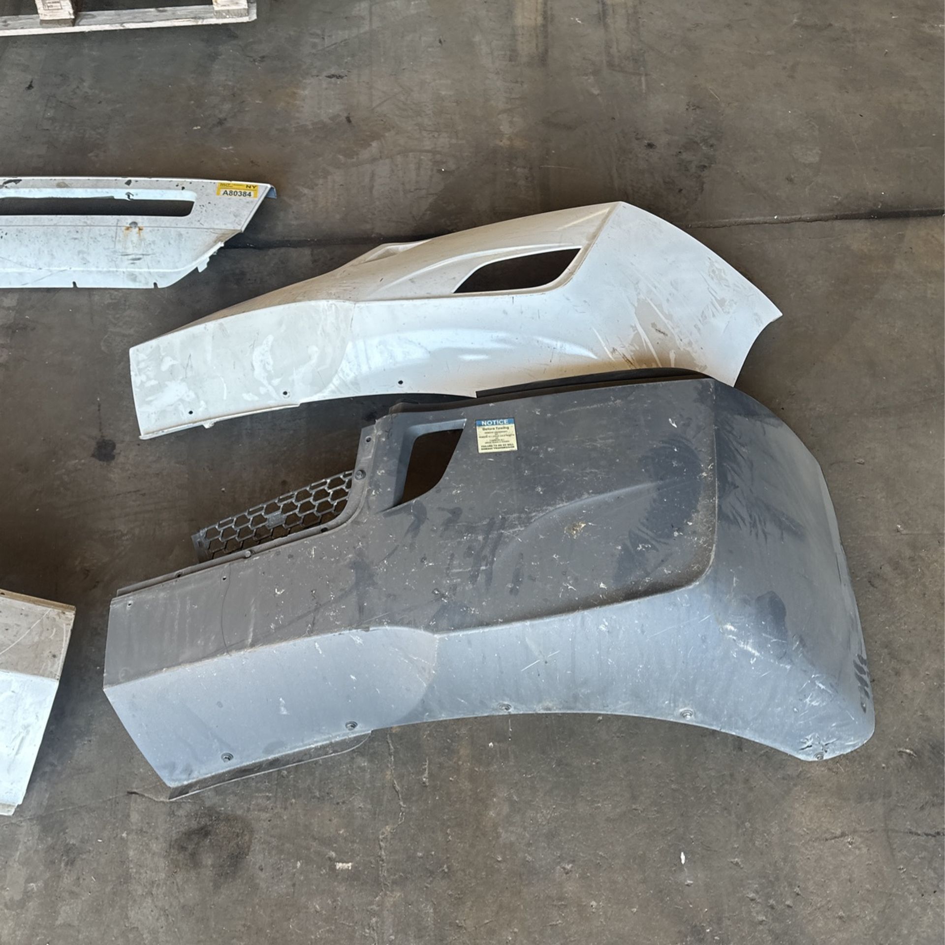 Freightliner corner bumpers, skins and Volvo center bumper