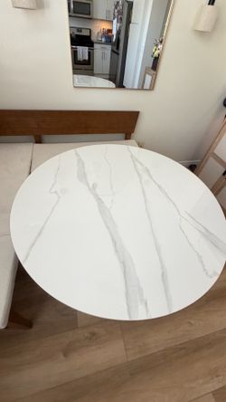 Brand new just built round pedestal dining table