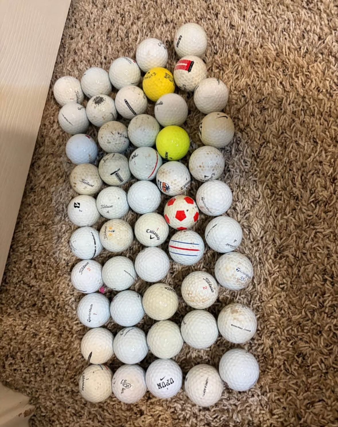 assorted golf balls
