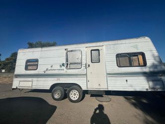 Travel trailer Fleetwood wilderness (1998) papers in hand