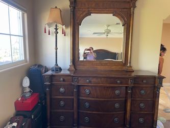 Drawers and mirrors.
