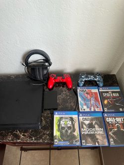 PS4 Slim 500gb Bundle