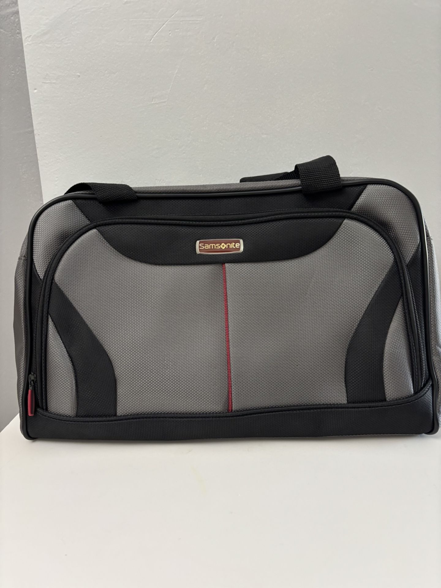 Samsonite Uintah Duffel Boarding Bag