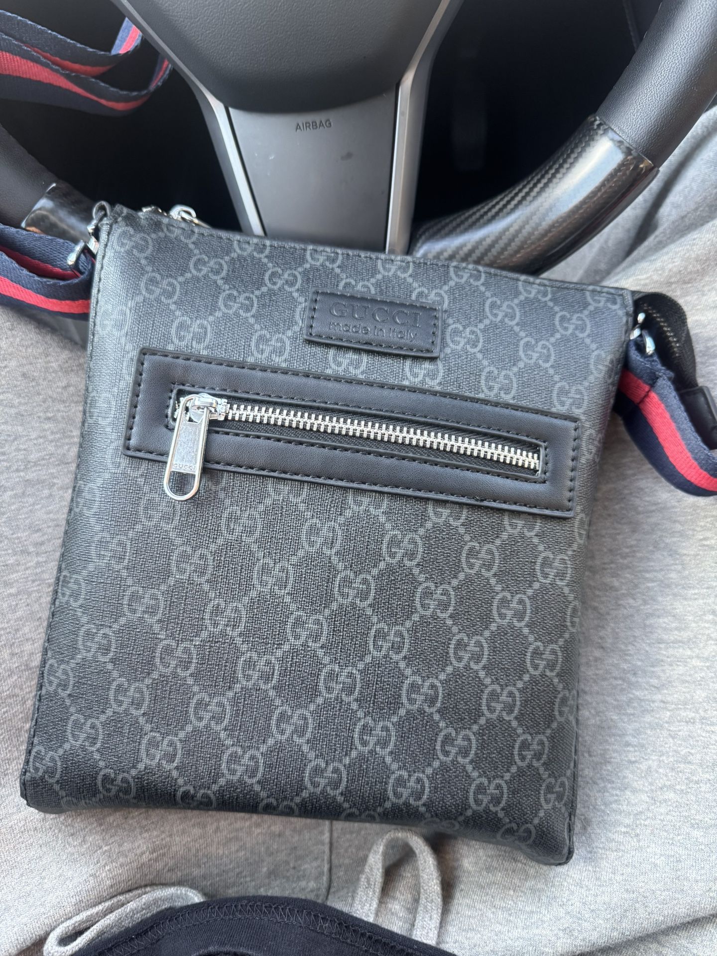 Gucci Messenger GG Supreme Black/Grey