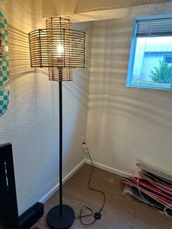 Floor lamp