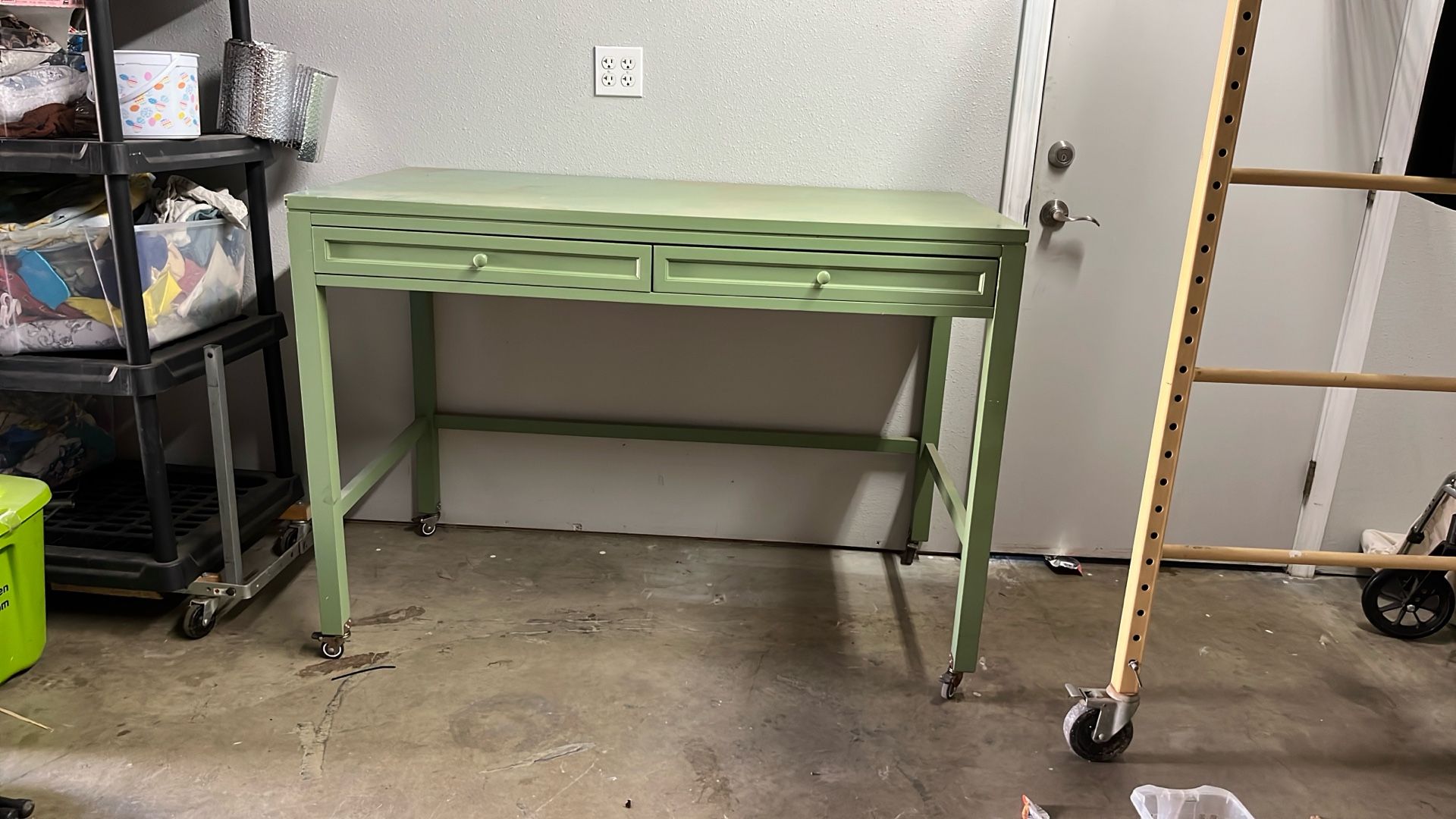Crafting Tables - , Martha Stewart