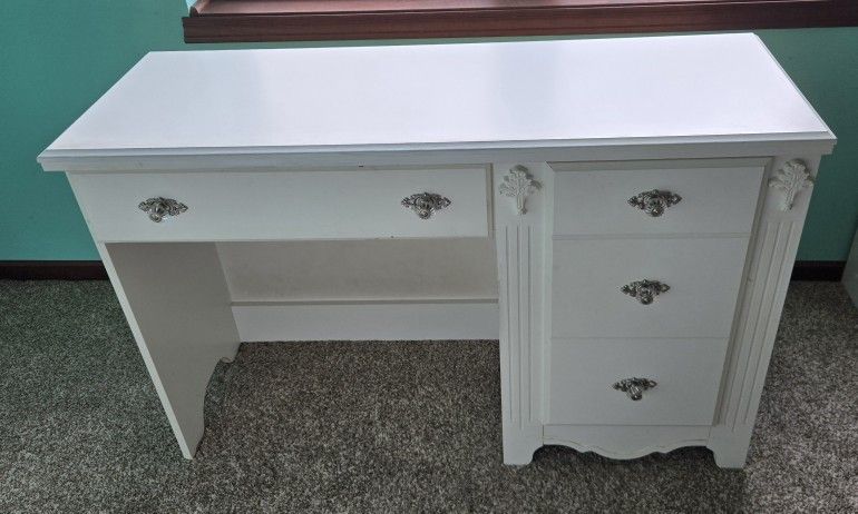 White Desk With Drawers