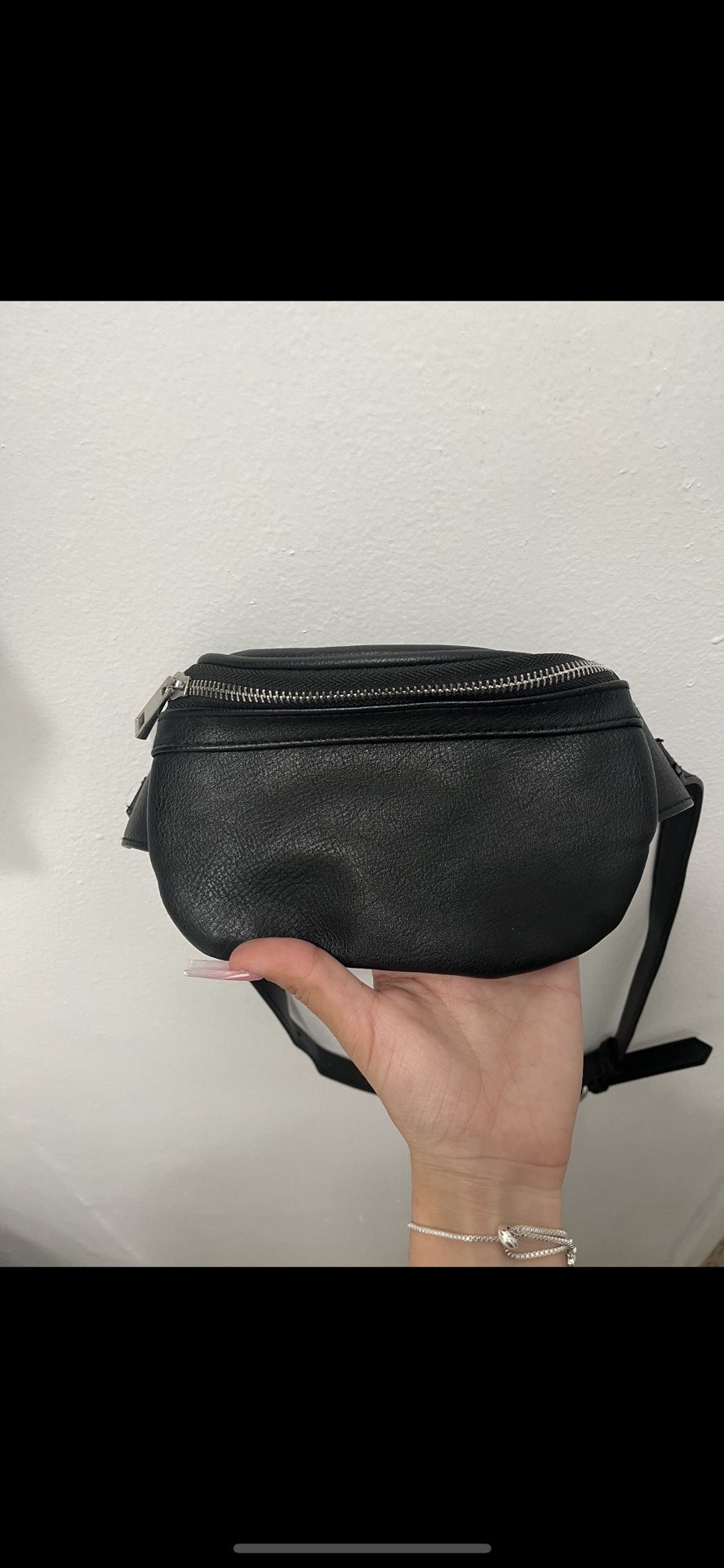 Claire’s Waist Bag 