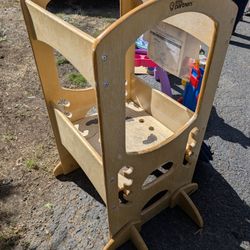 Standing Kids Tower 