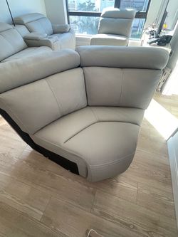 Corner sectional piece