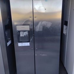 Stainless Steel Refrigerator Frigidaire New 🆕 Scratch And Dent Never Used 