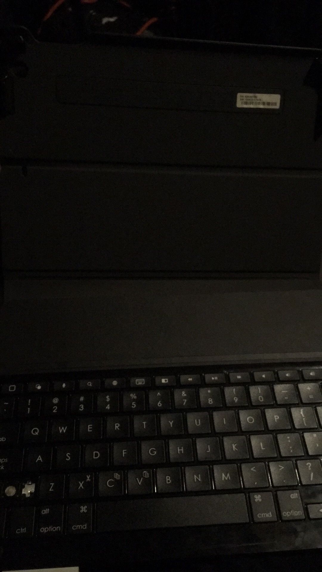 Wireless keyboard for iPad