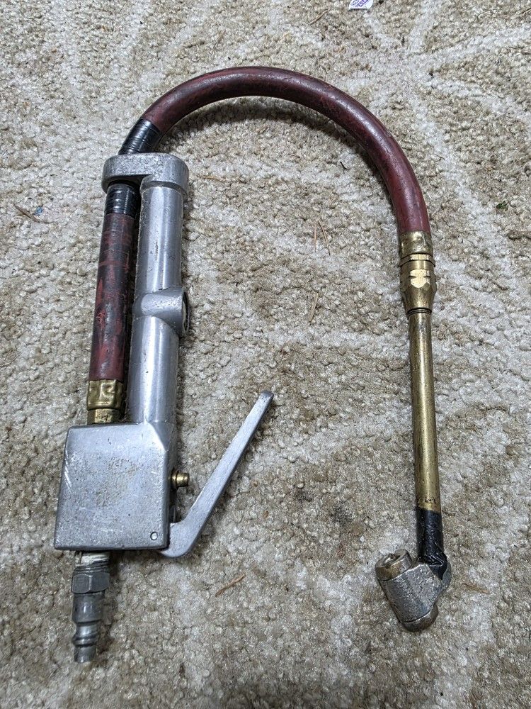 Milton Tire Inflator Pit Area Tool 