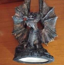 Dragon statue