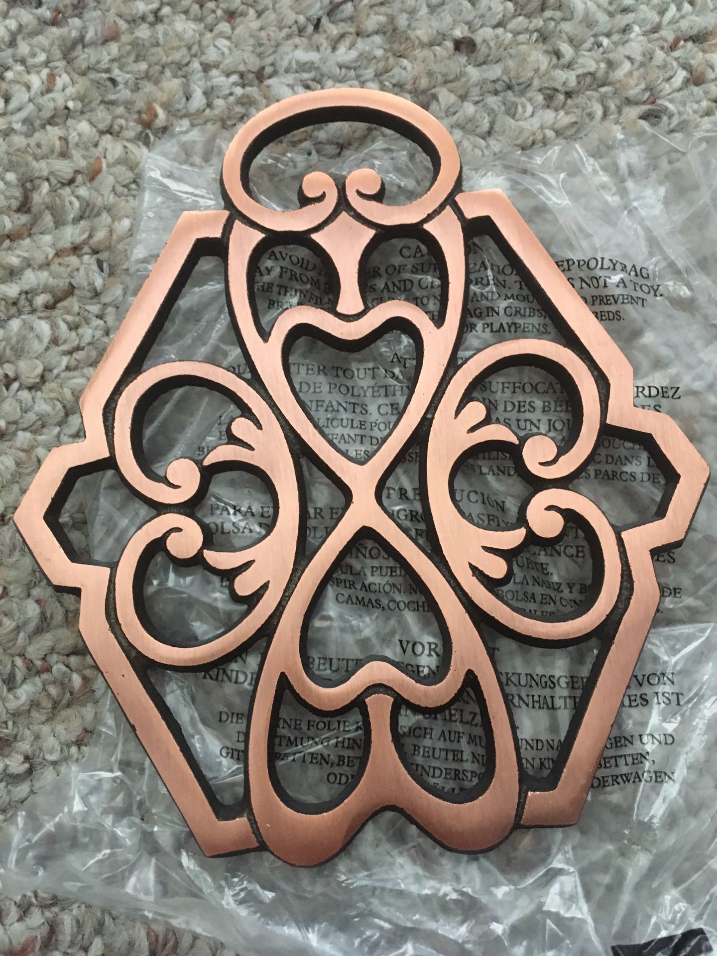 NEW Pampered Chef #2946 Round-Up from the Heart 2011 Copper Cast Iron Trivet