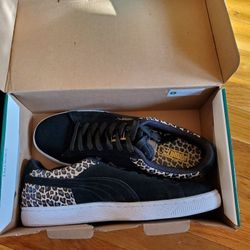 Black/leopard print pumas brand new size 10