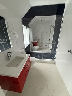 Floating vanity