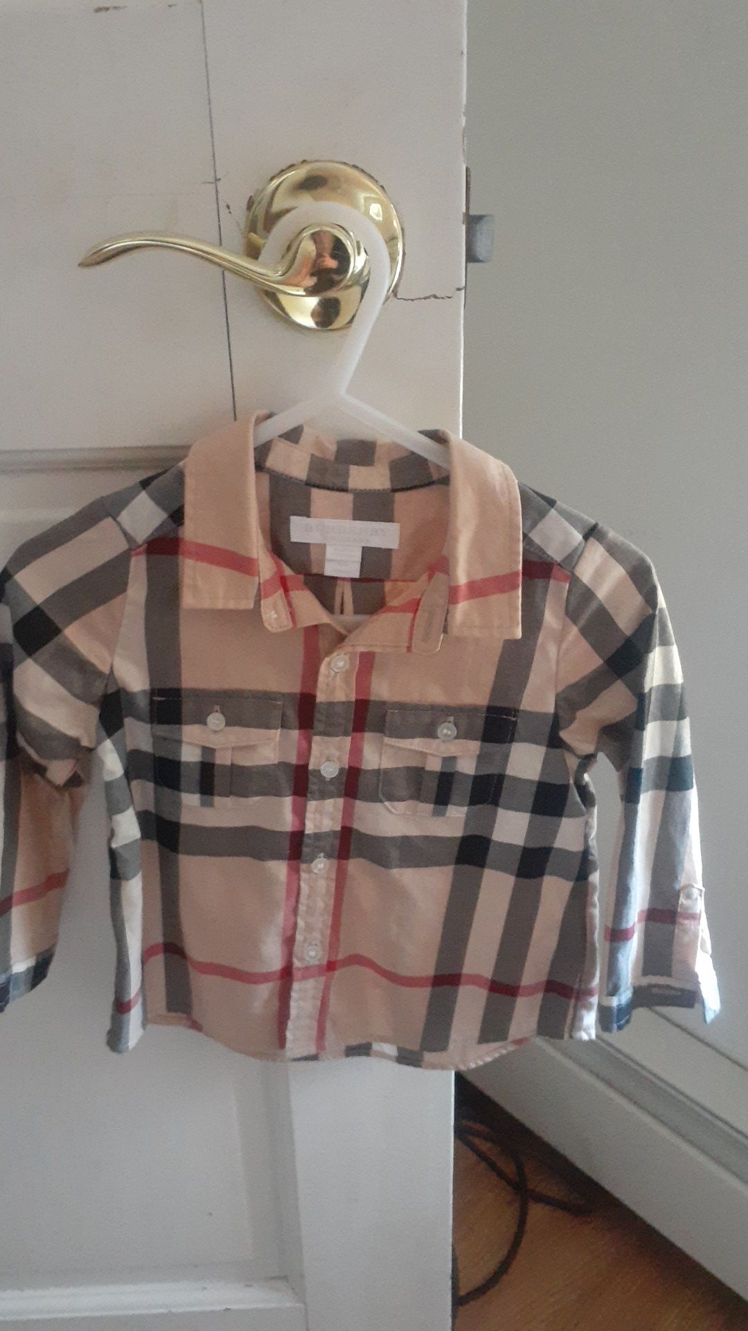 Burberry Button up (Authentic)