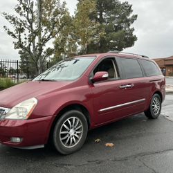 2012 KIA Sedona