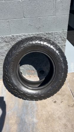 325/60 18 Tire Nitto Recon Grappler 18" 325 60 18 Tire Nitto Recon Gr