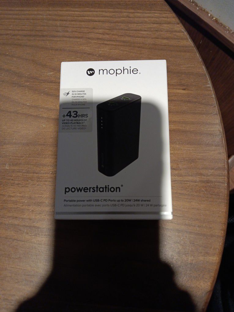 Mophie PowerStation (USB C) (Black and Blue)