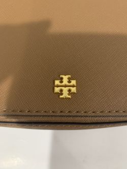 New Tory Burch Emerson Chain Wallet Crossbody for Sale in Murrieta, CA -  OfferUp