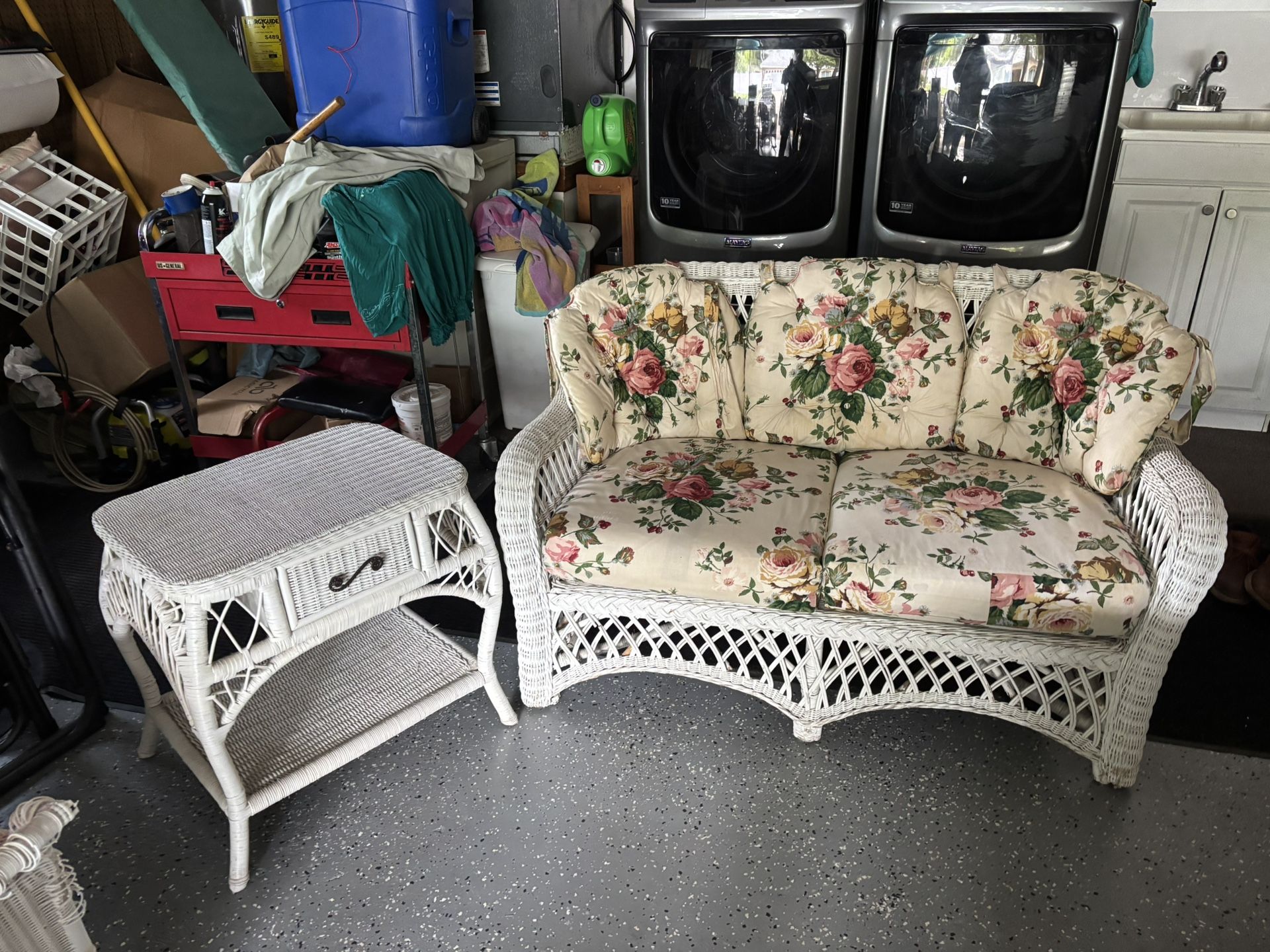 White Wicker Loveseat/end Table