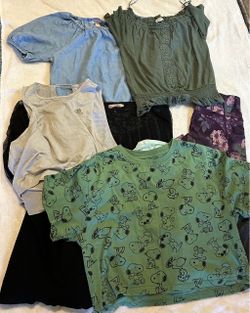 CLOTHES GIRLS
