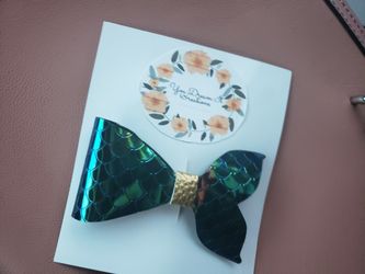 Mermaid Tail Bow