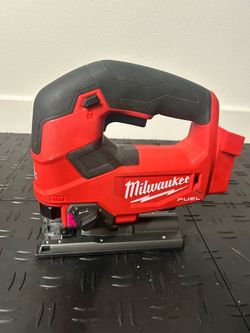 Milwaukee M18 FUEL 18V Lithium-Ion Brushless Cordless Jig Saw (Tool-Only)