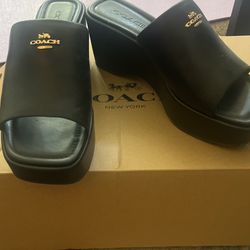 Coach Platforms Size 9 Leather