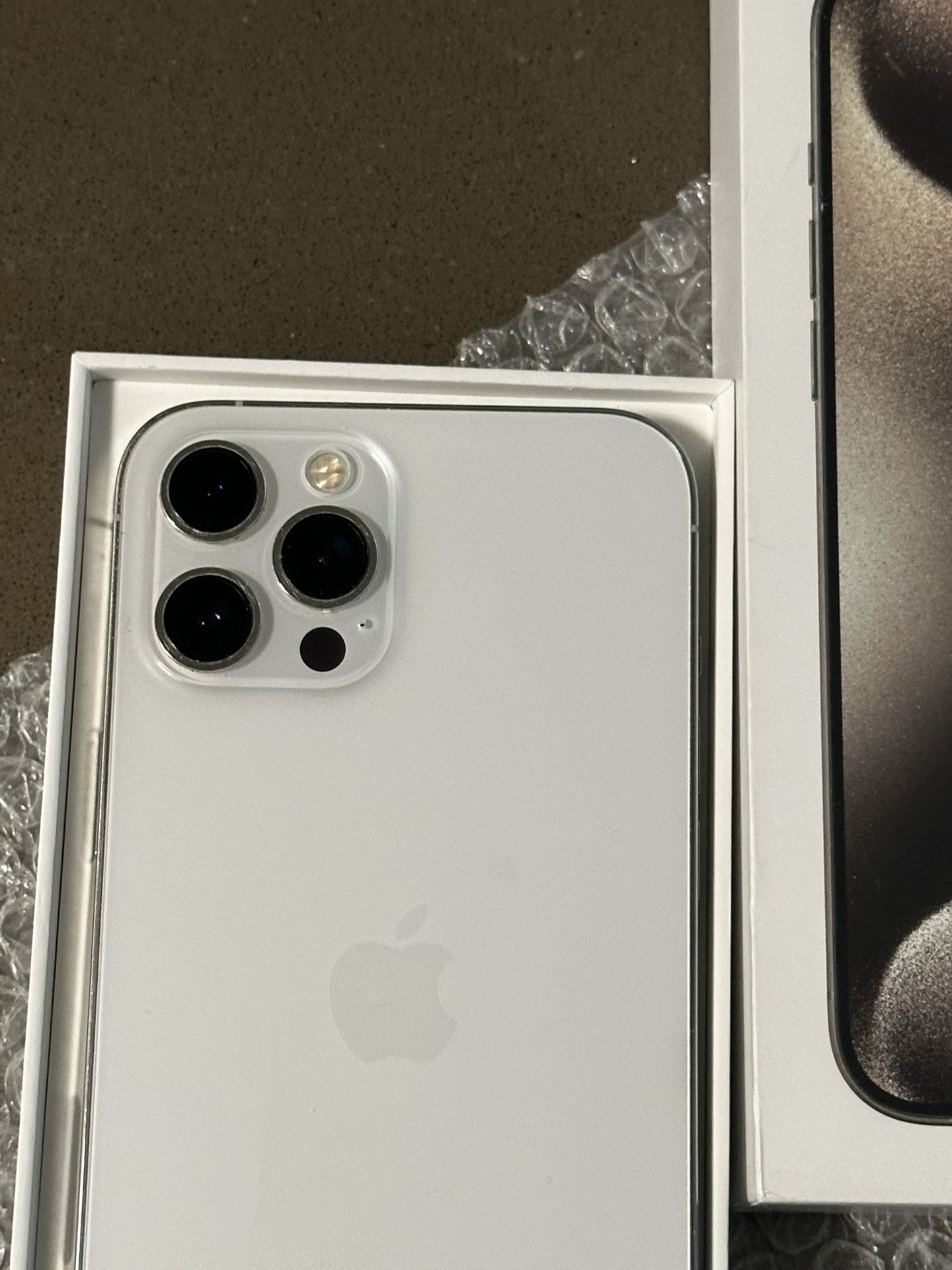 iPhone 12 PRO MAX 256GB UNLOCKED