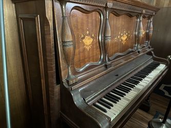 Antique piano