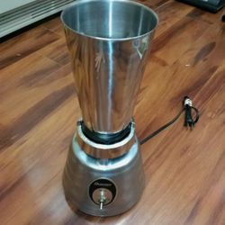 Osterizer Oster Classic Blender Chrome Stainless Beehive StyleBase Milkshake top