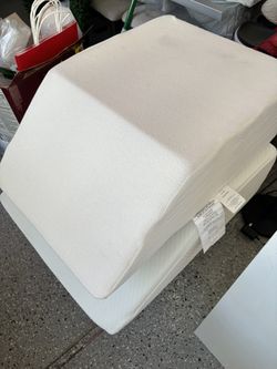 Leg Pillows