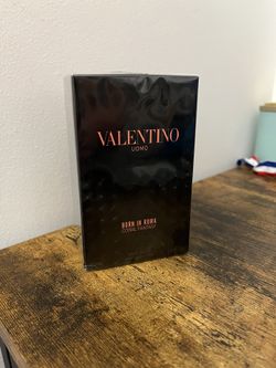 Valentino Born in Roma Coral Fantasy ā Modern & Gift-Ready š