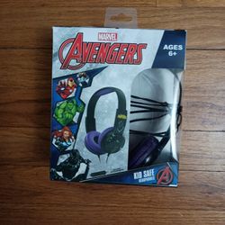 Marvel Avengers Kid Safe Black Panther Headphones